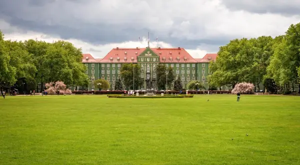 Z czego słynie Szczecin? Odkryj morskie serce i zielony ogród!