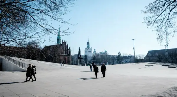 Ile mieszkańców ma Szczecin? Aktualne dane, prognozy i wyzwania
