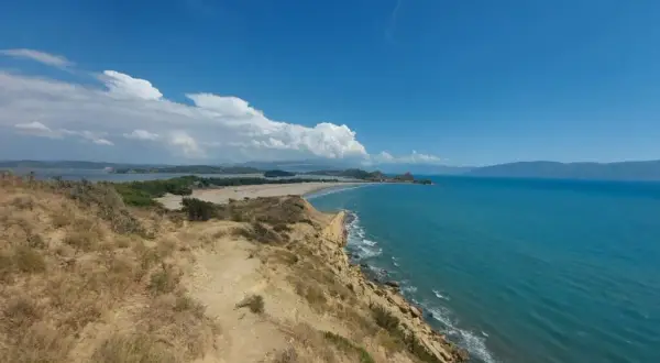 Wlora: przewodnik po plażach, atrakcjach i rejsach planuj wakacje!